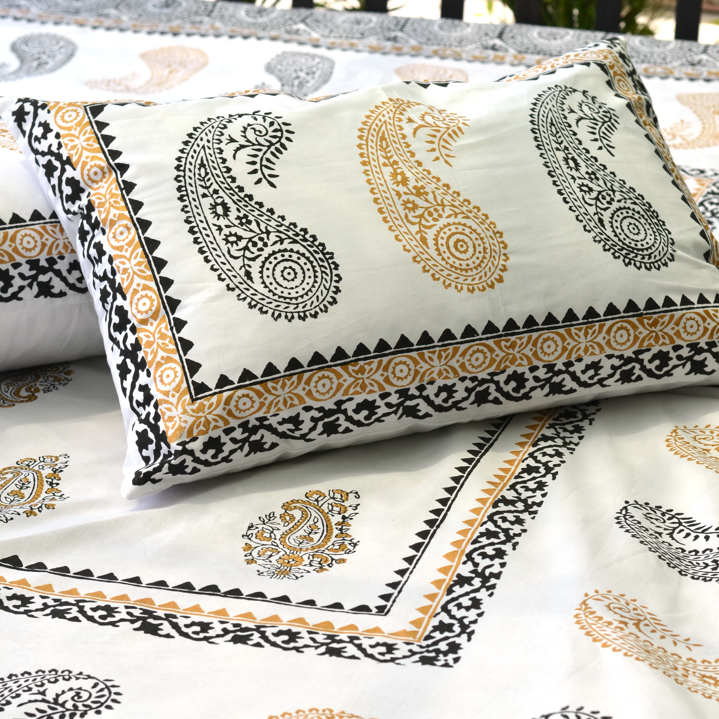 Sadabahar - Hand Block Printed Bed Set