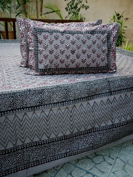 Potpourri - Hand Block Printed Bed Set
